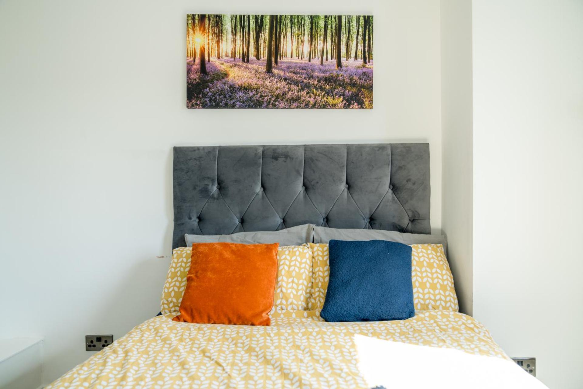 Private Room In London Enfield With Parking Екстериор снимка