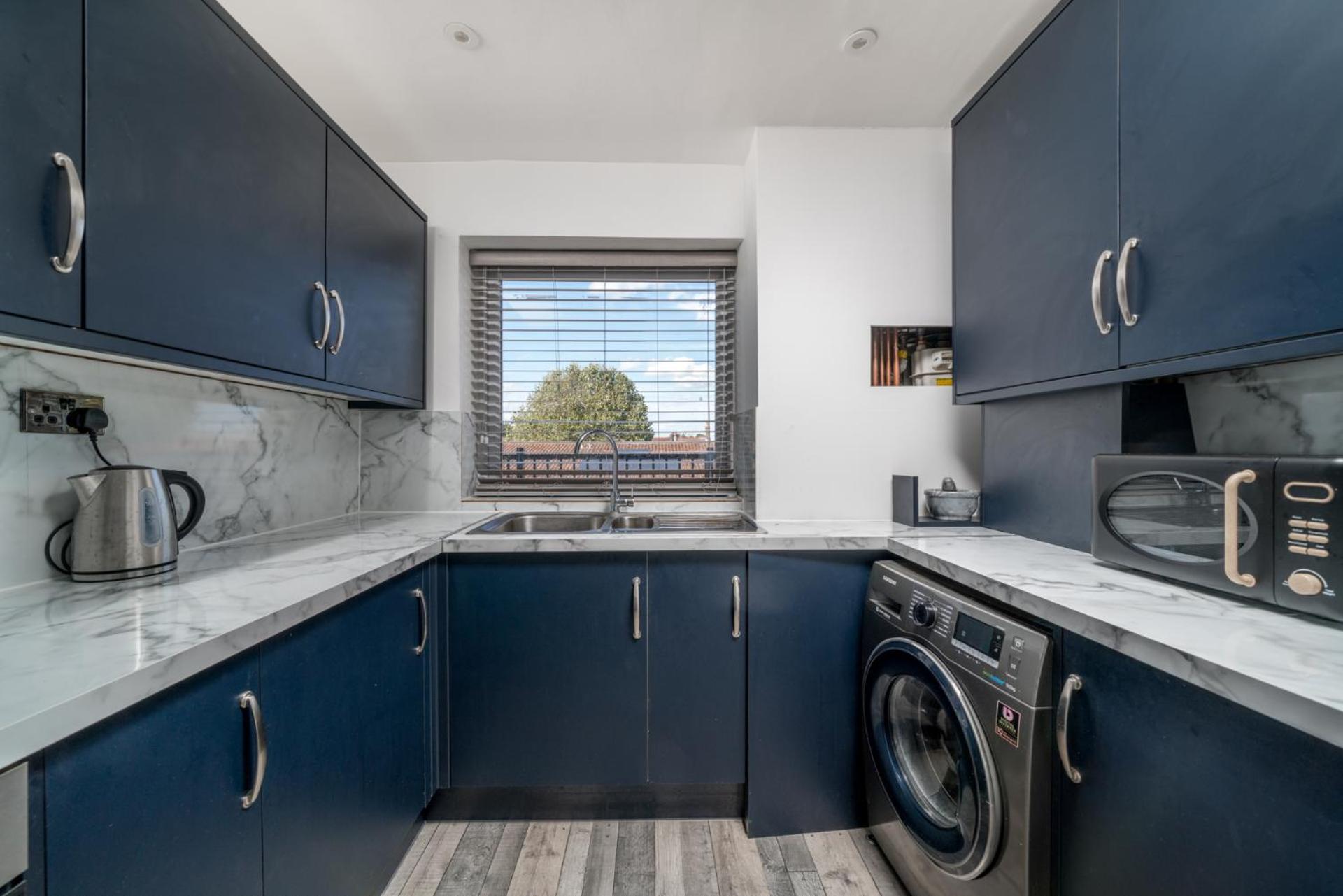 Private Room In London Enfield With Parking Екстериор снимка